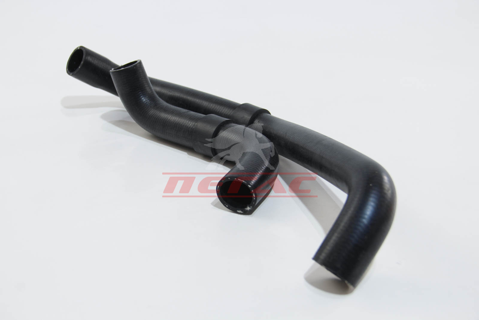 Патрубок системи охолодження VW T4 2.4 2.5 D TDI 95-